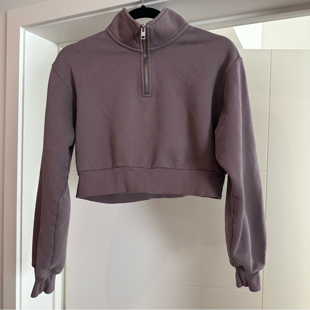 Aritzia Tna Cozy Fleece Perfect 1/4 Zip Cropped Sweatshirt